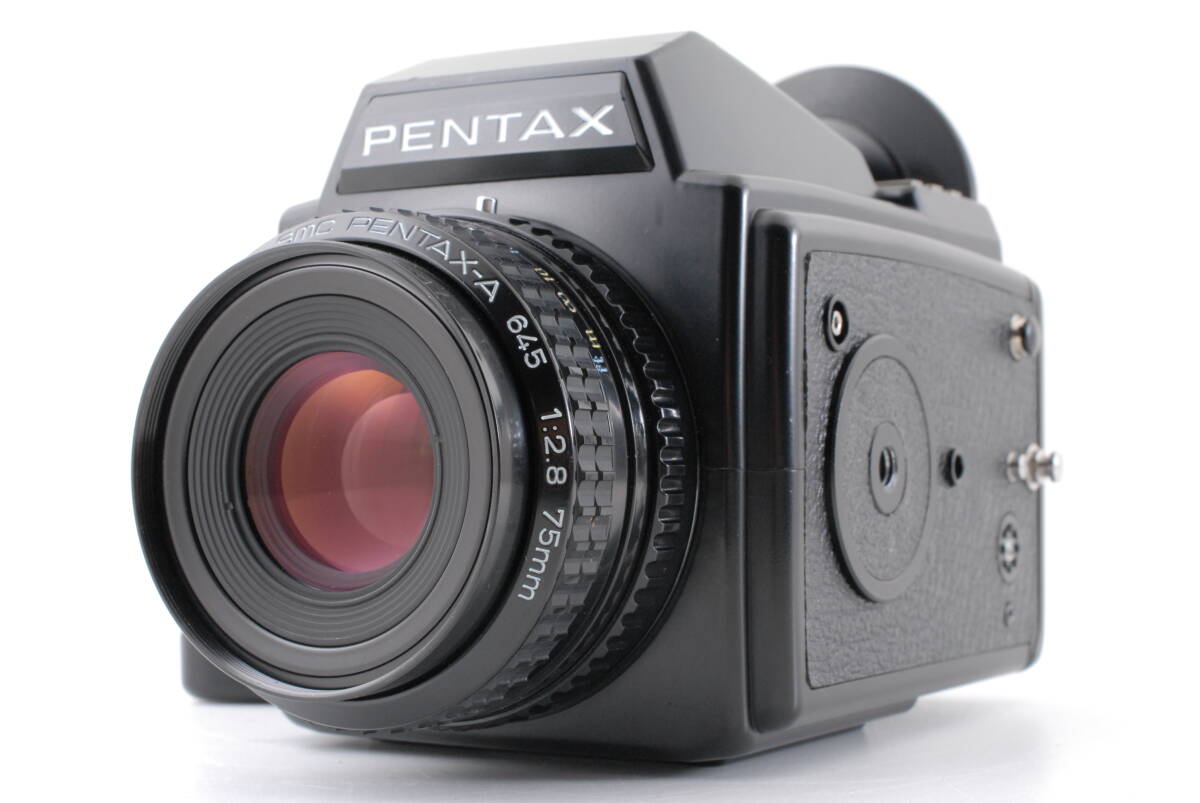 【美品 保障付 動作確認済】 Pentax ペンタックス 645 中判 フィルムカメラ + 75mm 150mm 200mm 45-85mm Lens + 120/220 Filmback #Q6421の画像2