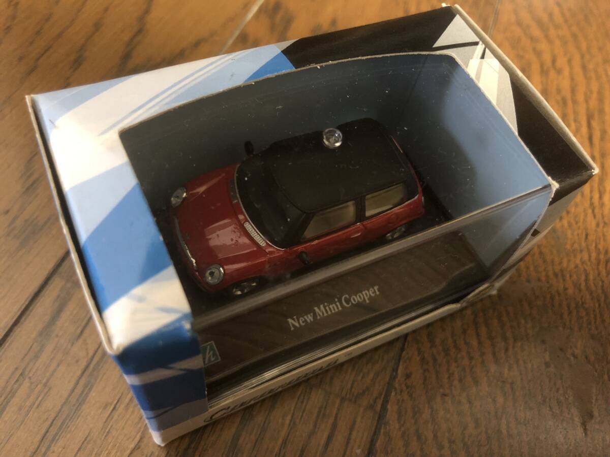 １/72　ミニクーパー Mini Cooper　ホンウェル HONGWELL カララマ Cararama　車体：赤 レッド　屋根：黒 ブラック　未開封 ダイキャスト ①_画像3