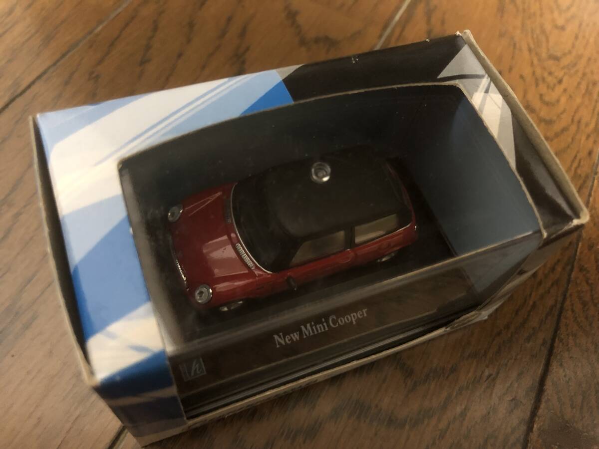 １/72　ミニクーパー Mini Cooper　ホンウェル HONGWELL カララマ Cararama　車体：赤 レッド　屋根：黒 ブラック　未開封 ダイキャスト ②_画像3