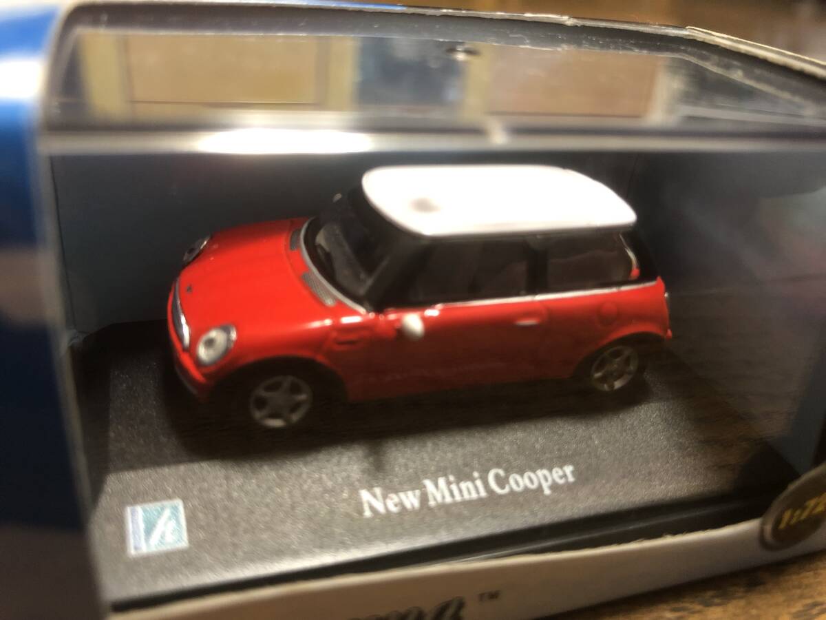 １/72 ミニクーパー Mini Cooper ホンウェル HONGWELL カララマ Cararama 車体：赤 レッド 屋根：白 ホワイト 未開封 ダイキャストの画像2