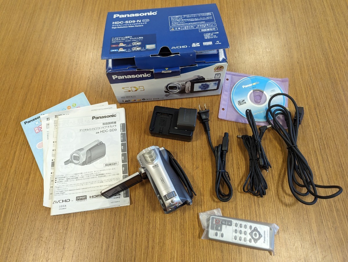 【中古】ビデオカメラ HDC-SD9　パナソニック USBケーブル、SDカード欠品_画像1