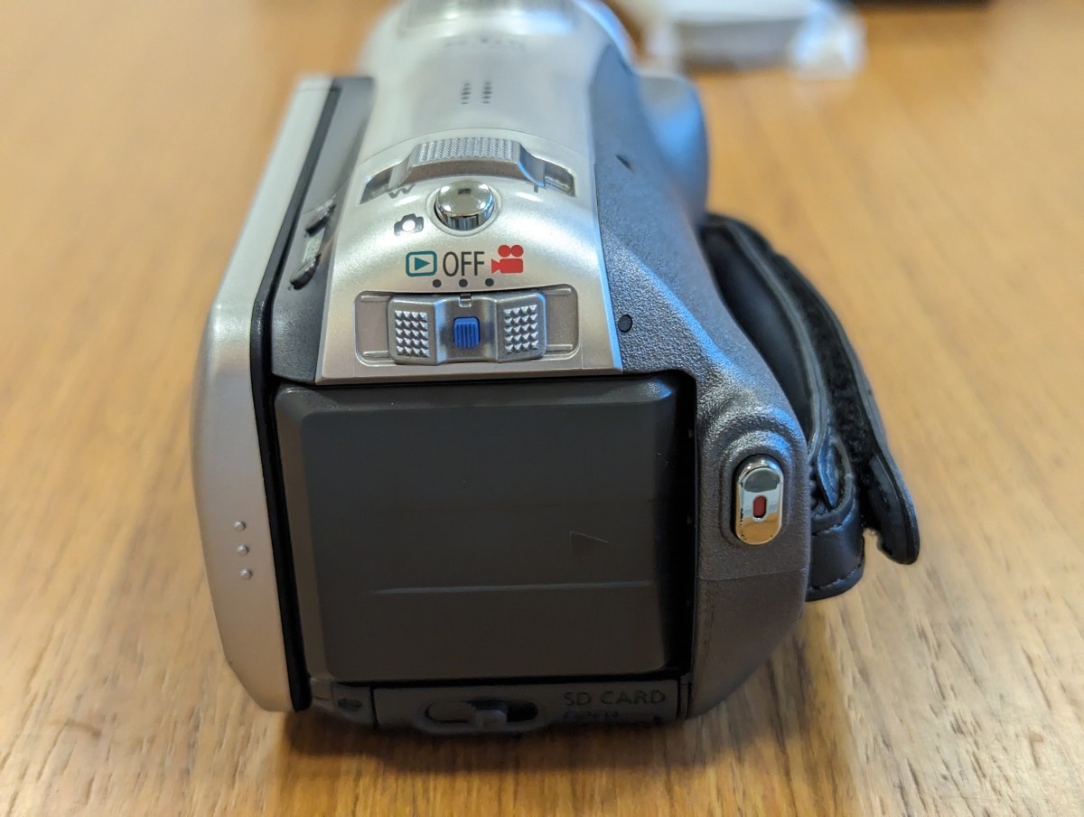 【中古】ビデオカメラ HDC-SD9　パナソニック USBケーブル、SDカード欠品_画像4