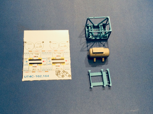 ☆ UT4C トリメチルクロロシラン専用タンクコンテナデカール＋塗装済コンテナ1個 1円スタート 162,164_画像3