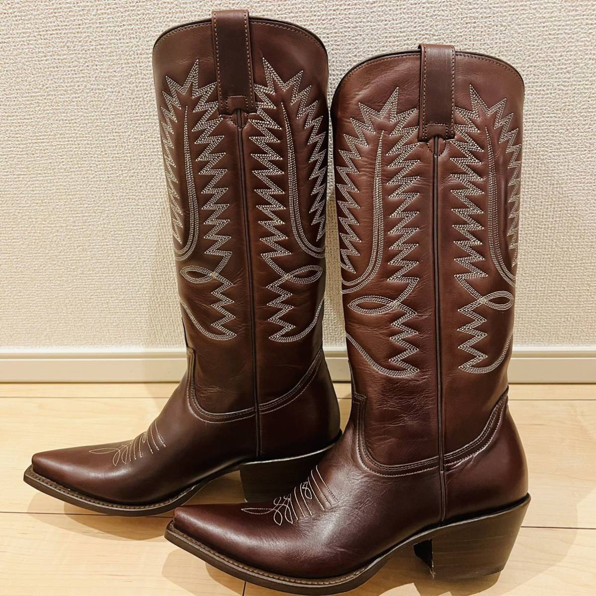 【未使用に近い】ADAM'S BOOTS アダムスブーツ 9001 ウエスタンブーツ US6.5 ブラウン グッドイヤーウェルト製法 箱付き_画像3