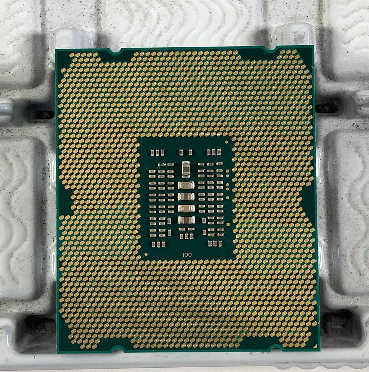 K6020770 INTEL XEON E5-2630V2 SR1AM 2.60GHz CPU 8点【中古動作品】_画像3