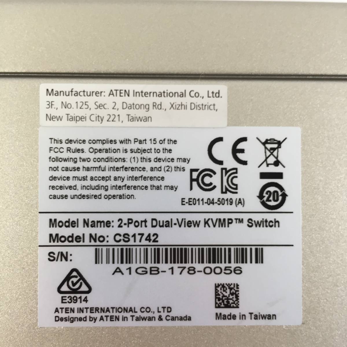 K6020677 ATEN CS1742 2-Port Dual-View KVMP Switch 1点【通電OK、AC欠品】_画像3