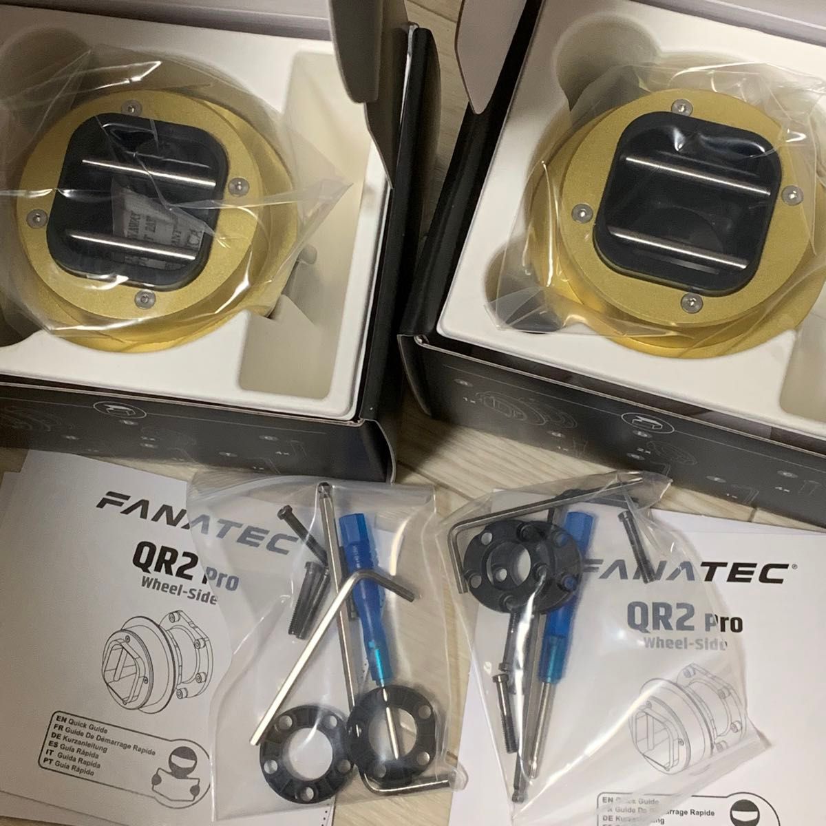FANATEC QR2 Pro Wheel-Side 2個セット クイックリリース FANATEC QR2 Pro Wheel-Side 2個セット クイックリリース