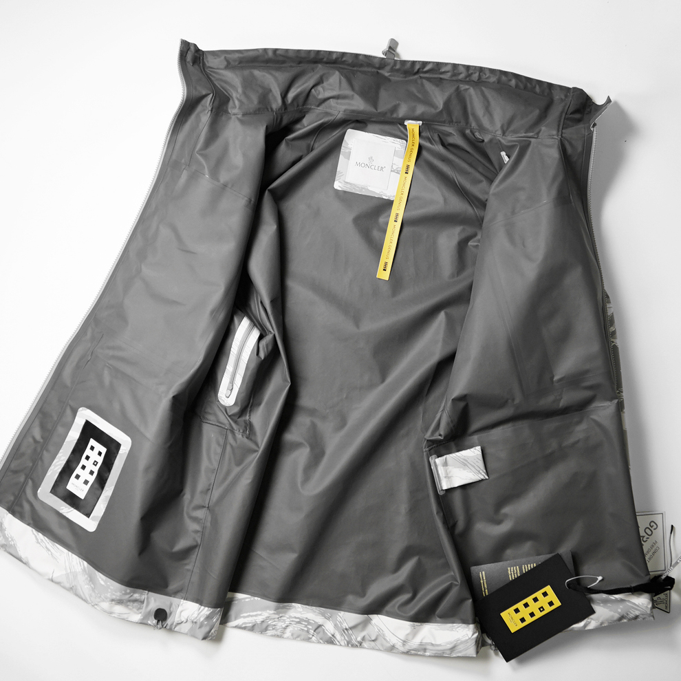 安心の国内正規品 新品310 200円【4 MONCLER GENIUS HYKE 安心の国内正規品 新品310 200円【4 MONCLER GENIUS HYKE
