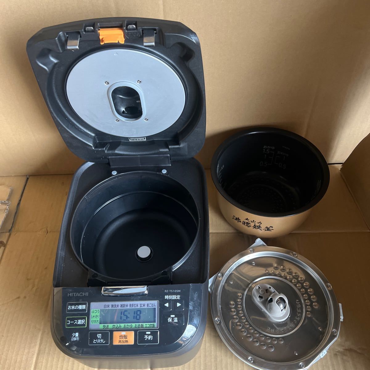 27 ゆうパック着払い発送　中古　動作品　HITACHI 日立 IHジャー炊飯器 RZ-TS105M 1.0L 5合炊き シャイニーブラック 2022年製 _画像6