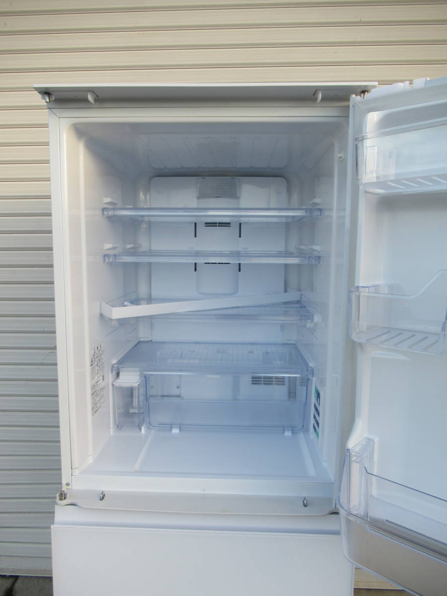 シャープ冷凍冷蔵庫 SJ-GW35H-W  ２０２２年 ３５０L  美品 ドア両開き 兵庫県加古川市より１００Km 以内の方は送料無料です。の画像10