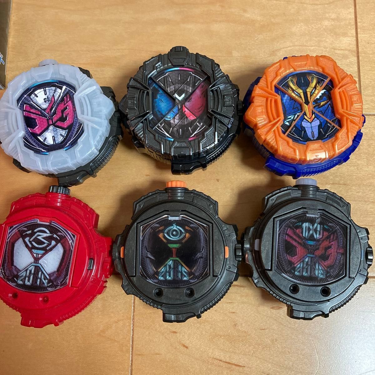 仮面ライダージオウ 変身ベルト DXジクウドライバー　箱付き＆DXディケイドライドウォッチ ＆DXライドウォッチホルダー　中古