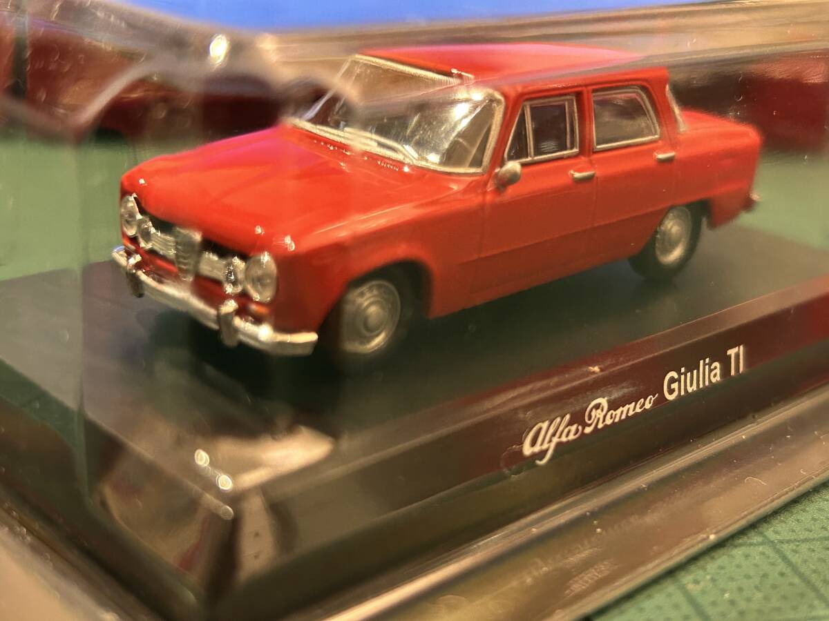 【貴重品・当時物】1/64 京商 アルファロメオ ミニカーコレクション Giulia TI ジュリア レッド Alfa Romeo_画像1