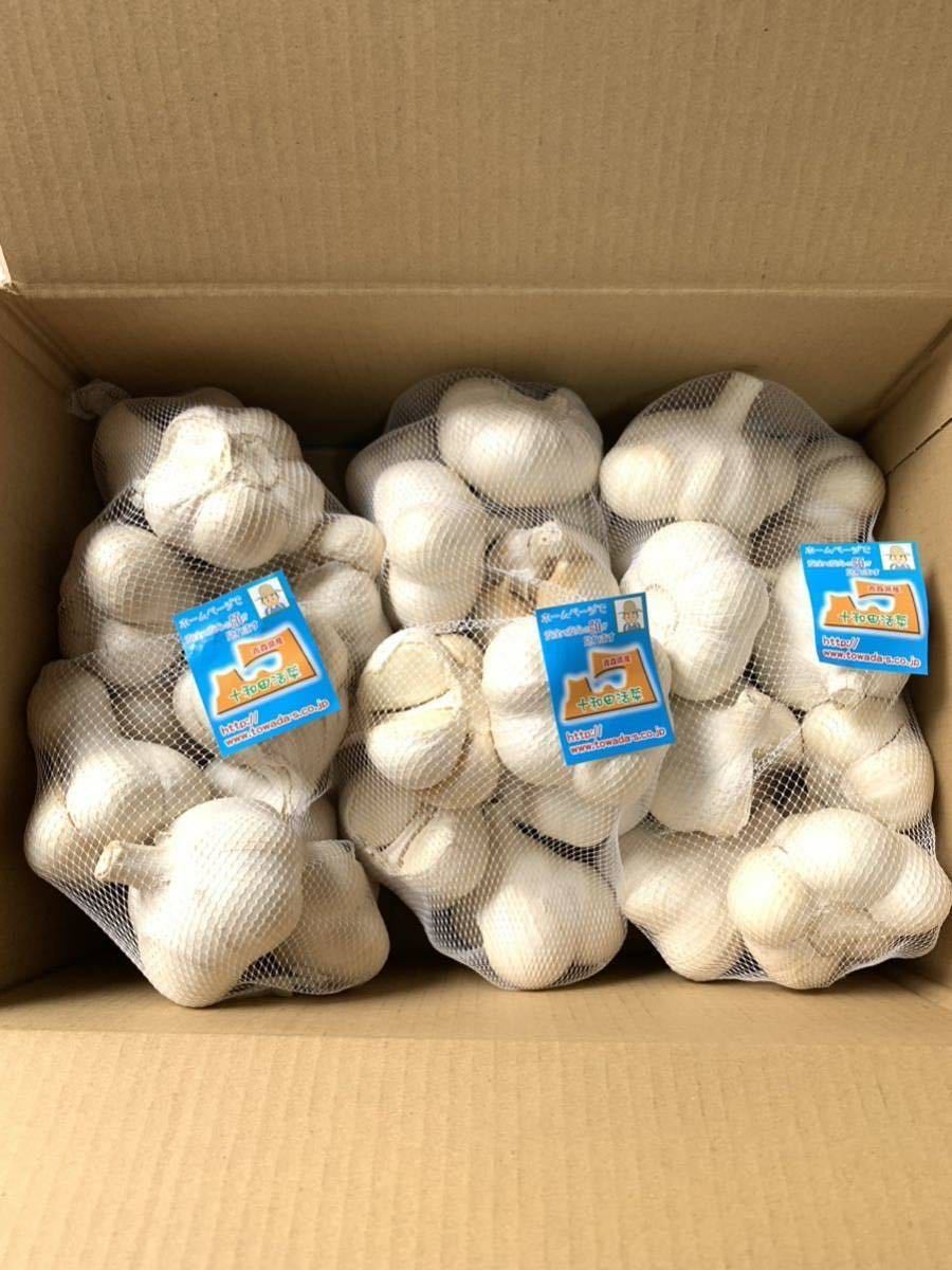  чеснок Aomori префектура производство [ белый шесть одна сторона чеснок ] для бизнеса чеснок M размер 4kg человек человек местного производства чеснок 