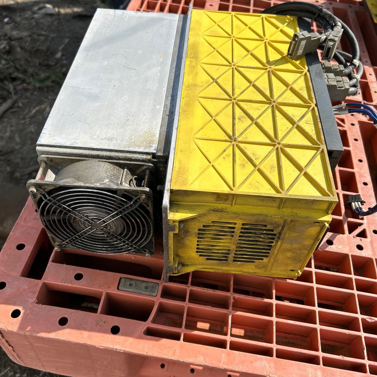 FANUC 電源ユニット? A06B-6102-H215#520 - スイッチング電源 FANUC 電源ユニット? A06B-6102-H215#520 - スイッチング電源
