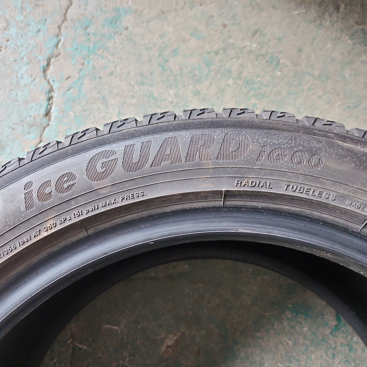 ヨコハマ　YOKOHAMA　iceGUARD　IG60　215/50R17　91Q　2018年製　7分山　中古_画像9