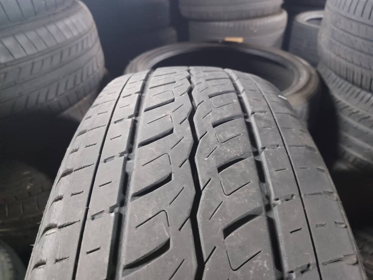 No.55【17インチ☆215/60R17c】トーヨー☆H20_画像3