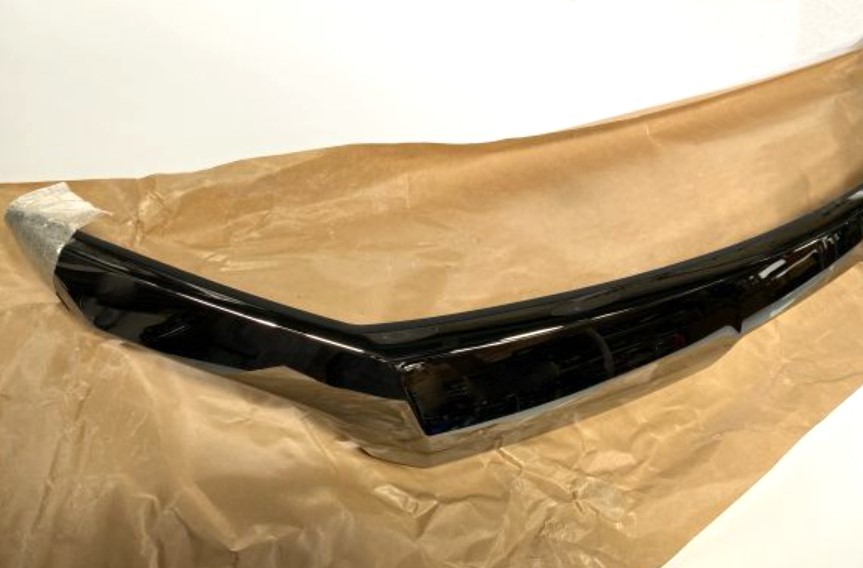 トヨタ ヴェルファイア 30 前期 ゴールデンアイズ 漆黒 (スモーク) メッキ ボンネット フード モール TOYOTA VELLFIRE BONNET HOOD MOLDING_画像3