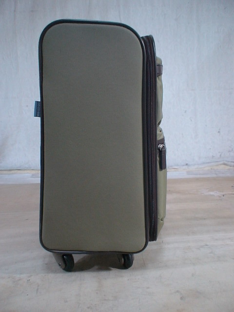 4919　緑　機内持ち込みOK　鍵付　スーツケース　キャリケース　旅行用　ビジネストラベルバック_画像4