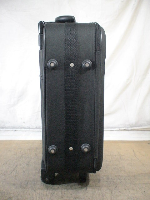 5367　Capricious 黒　鍵付　スーツケース　キャリケース　旅行用　ビジネストラベルバック_画像4