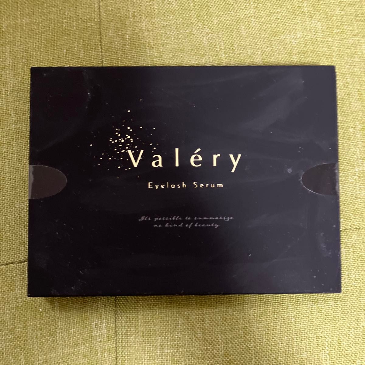 Valery ヴァレリー　まつ毛美容液