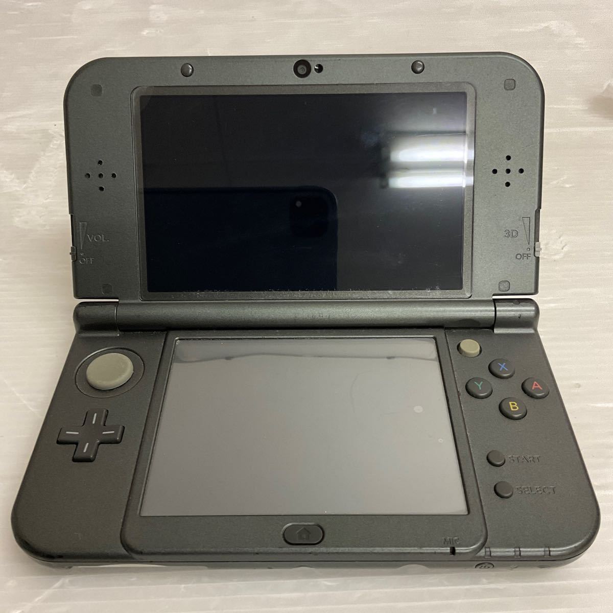 営MK129-60B New Nintendo 任天堂 3DS LL RED-001ブラック ゲーム機 通電動作確認済_画像1