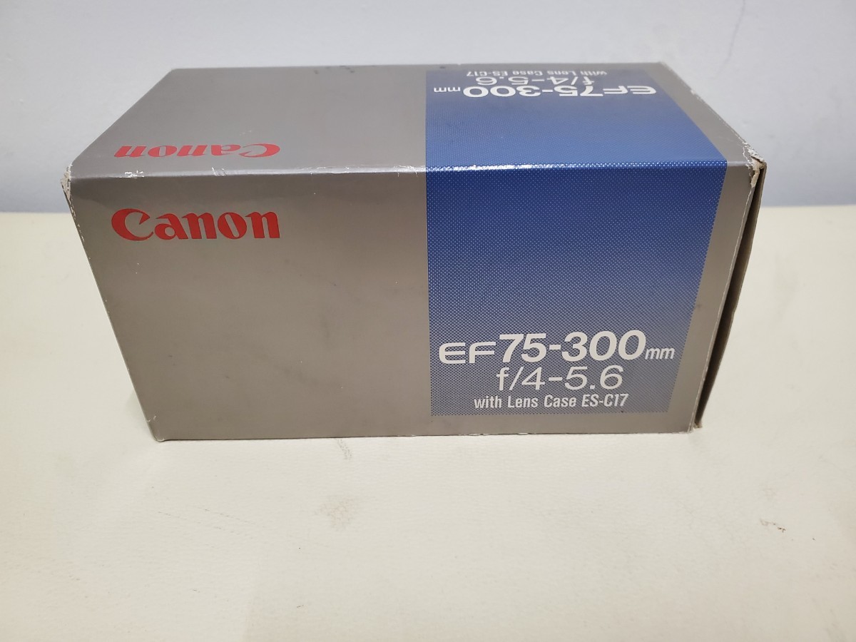 未使用？美品 元箱付き Canon キヤノン ZOOM LENS EF 75-300mm F/4-5.6 カメラレンズ 一眼レフ AF ズーム 望遠 ES-C17 _画像1