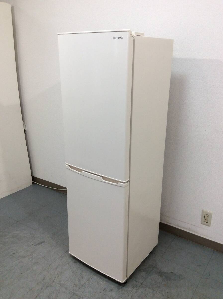 YJT8361【IRISOHYAMA/アイリスオーヤマ 2ドア冷蔵庫】極美品 2023年製 IRSE-16A-CW 家電 キッチン 冷蔵冷凍庫 右開き 162L