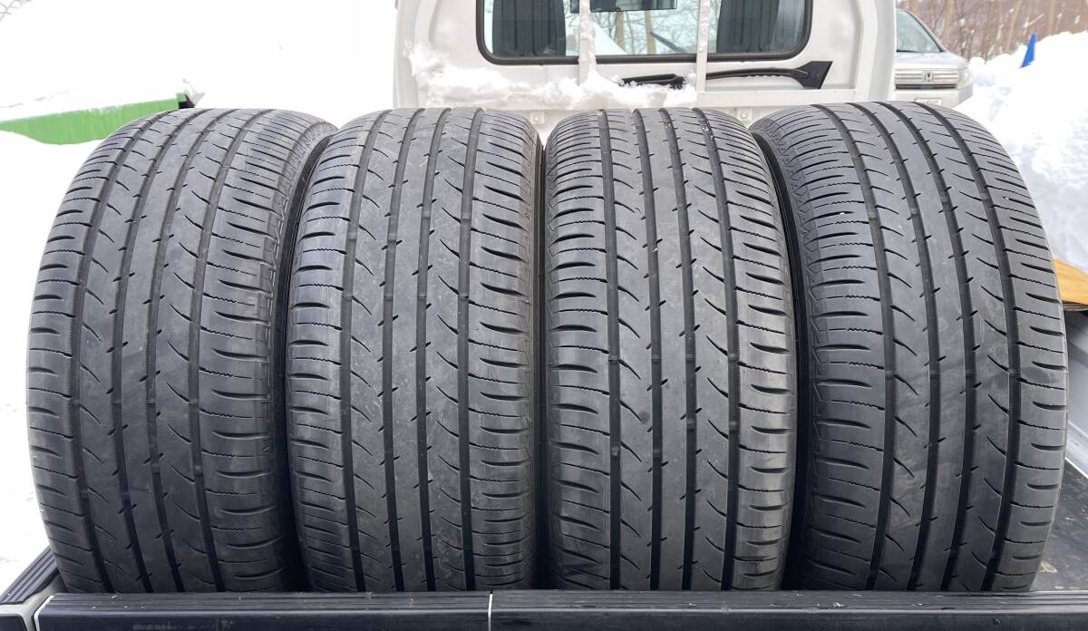 215/55R17 TOYO NANOENERGY 3 PLUS　ナノエネルギー3プラス 4本セット_画像1