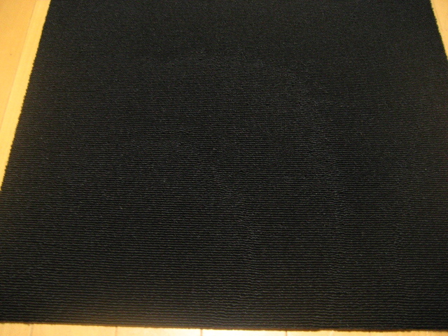日本製タイルカーペット（２０枚）厚み約6.5mm＜１３７７＞在庫８４枚・訳あり品・１枚１５０円～_画像5