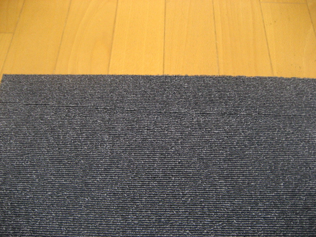 日本製タイルカーペット（１９枚）厚み約6.5mm＜１４０５＞・訳あり品・１枚１４０円～の画像5