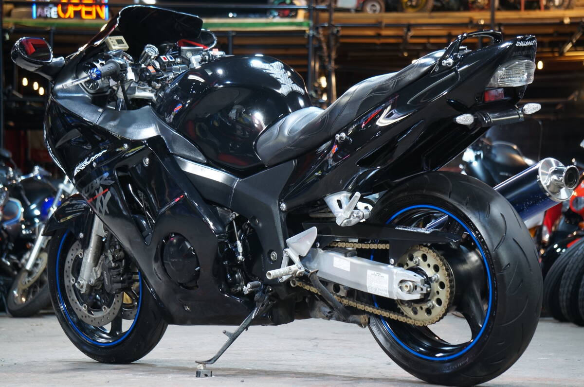 ◆◇配送のみ!!◆◇車検R7年5月!! 逆車!! CBR 1100XX ブラックバード カスタム多数!! 快調な走りです!! 埼玉～関東近県即日自社配送可!!_画像2