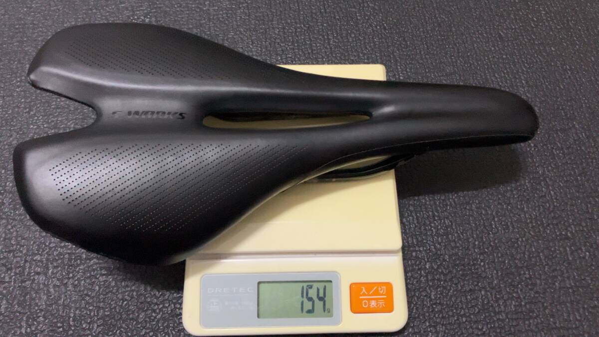 送料無料 実測154g スペシャライズド SPECIALIZED エスワークス S-WORKS トゥーペ TOUPE 143mm サドル カーボンレール_画像1