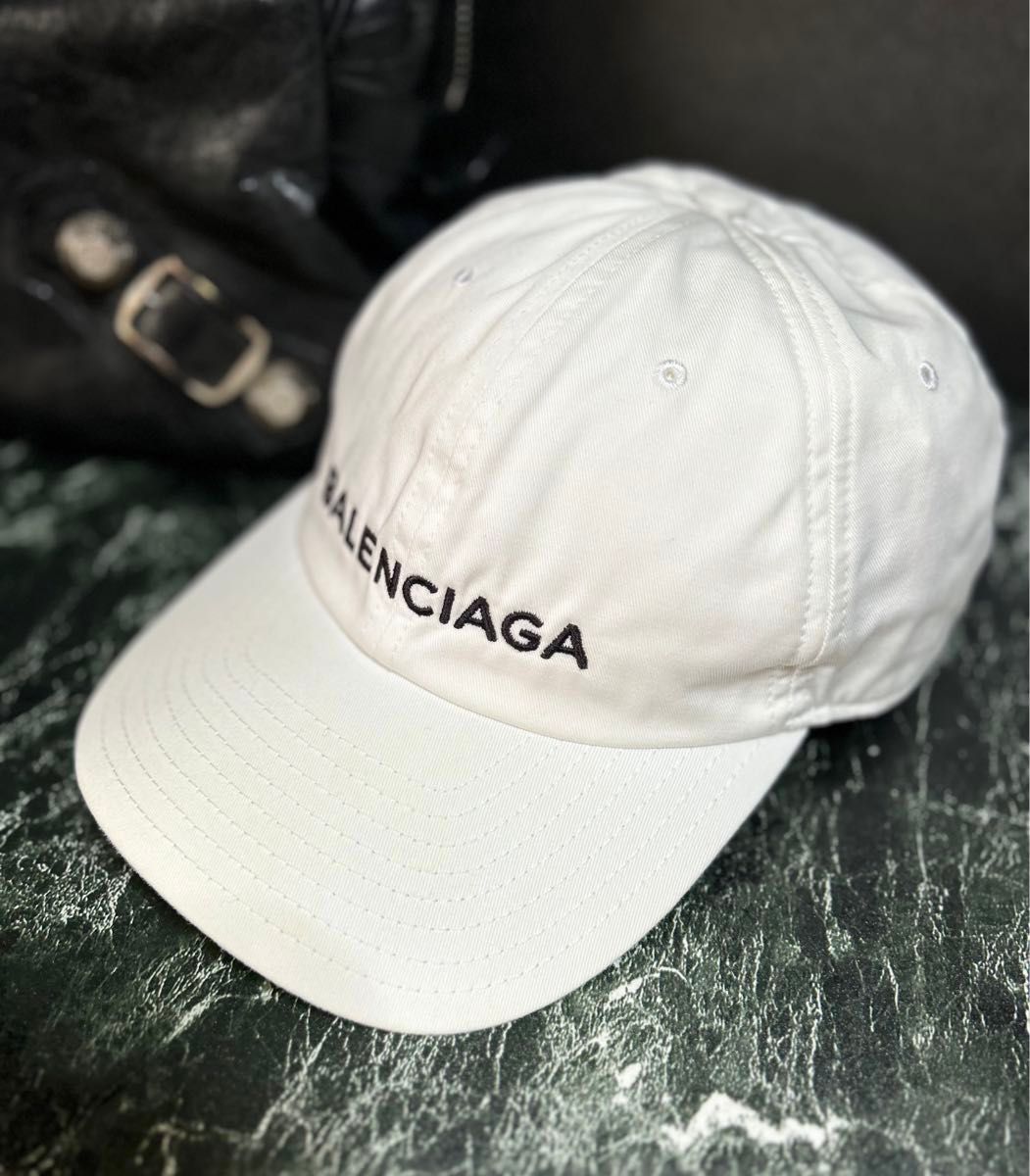 【超美品正規品】BALENCIAGA ロゴ キャップ 帽子 コットン ホワイト Lサイズ 59