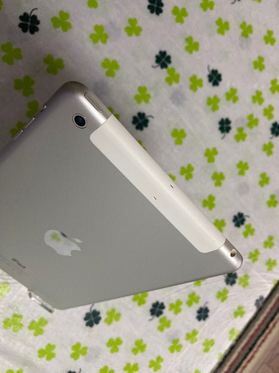 Apple iPad mini2 16GB Wi-Fi+Cellularモデル