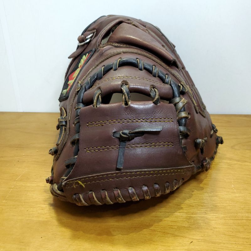 ZETT 古田敦也モデル ステイタスプロZ ゼット 一般用大人サイズ ZETT 古田敦也モデル ステイタスプロZ ゼット 一般用大人サイズ