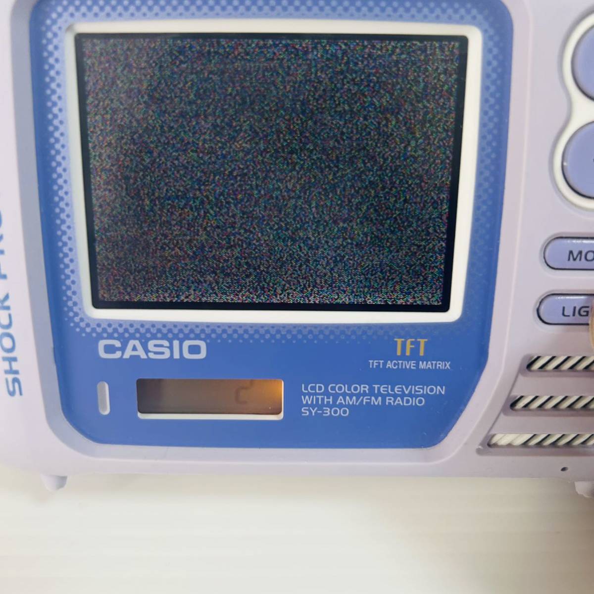 CASIO ポータブルテレビ SY-300WE ラジオ内蔵 防水・耐衝撃 液晶テレビ 3V型 箱付き 防水テレビ_画像3