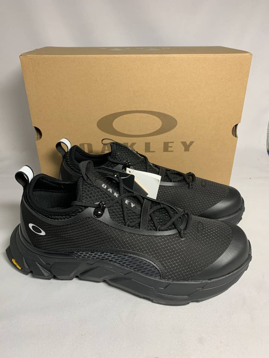 《新品》 OAKLEY (オークリー) Light Shield FOF100587　26cm　Black　上位モデルも安い！ 2024　トレッキング・ウォーキング_画像1