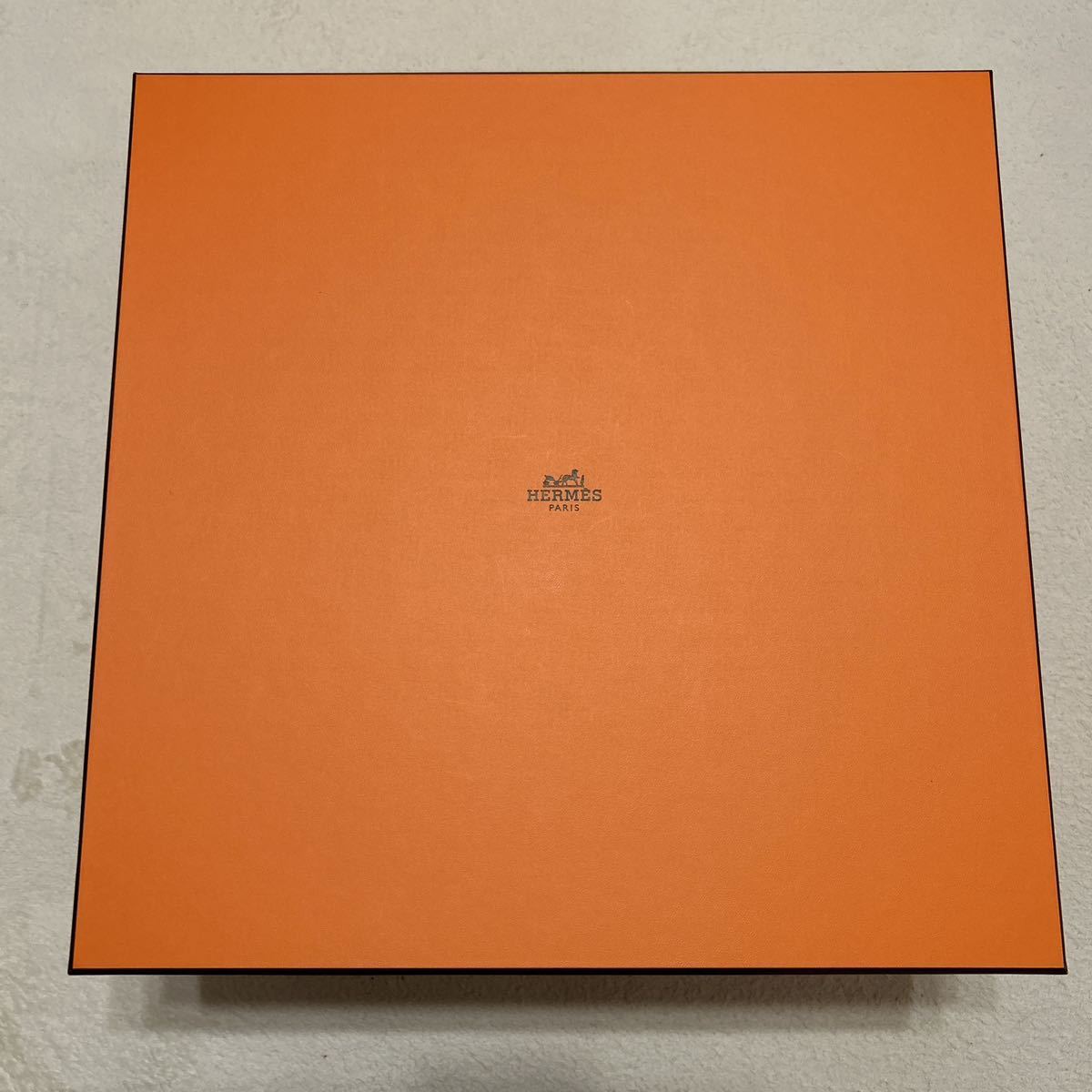 エルメス　バッグ　空箱　43×43×20 BOX 空き箱　箱　化粧箱　HERMES ガーデンパーティー バーキン　ケリー