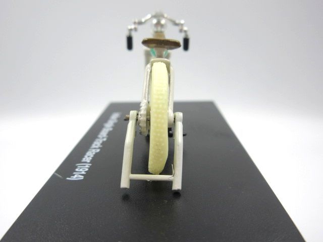 ■ニューレイ製 INDIAN インディアン Single Board-Track Racer 1914年 オートバイ コレクション ホワイト×シルバー系 おもちゃ 置物の画像5