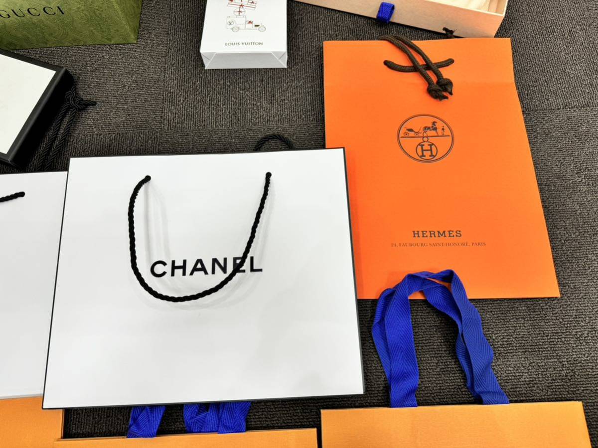 ◇ブランド 空箱 BOX 保存袋 紙袋 ショッパー LOUIS VUITTON ルイヴィトン エルメス CHANEL シャネル グッチ GUCCI 大量 まとめ売り_画像5