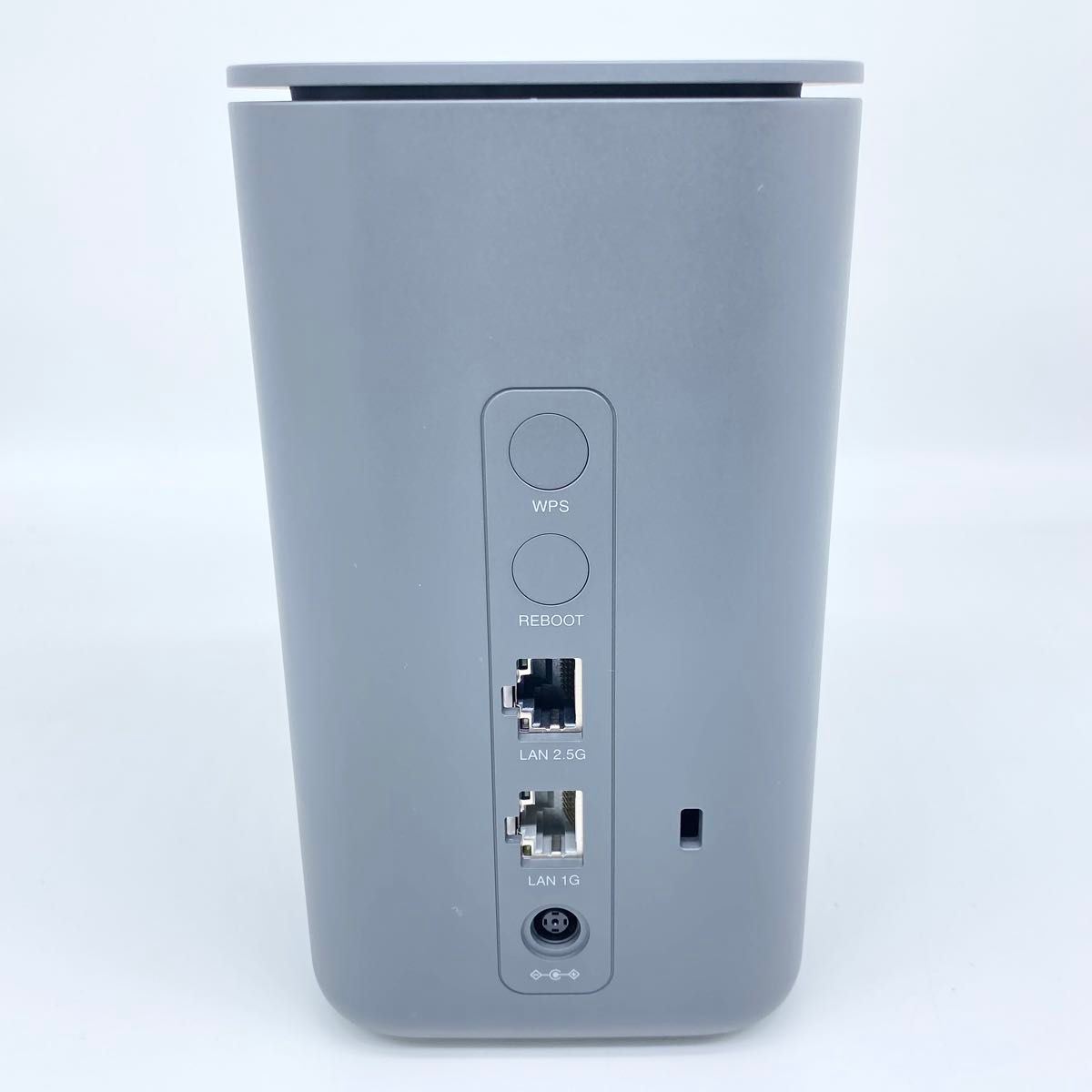 即配【美品】docomo◯ home 5G HR02 ホームルーター 通電確認済 即配【美品】docomo◯ home 5G HR02 ホームルーター 通電確認済