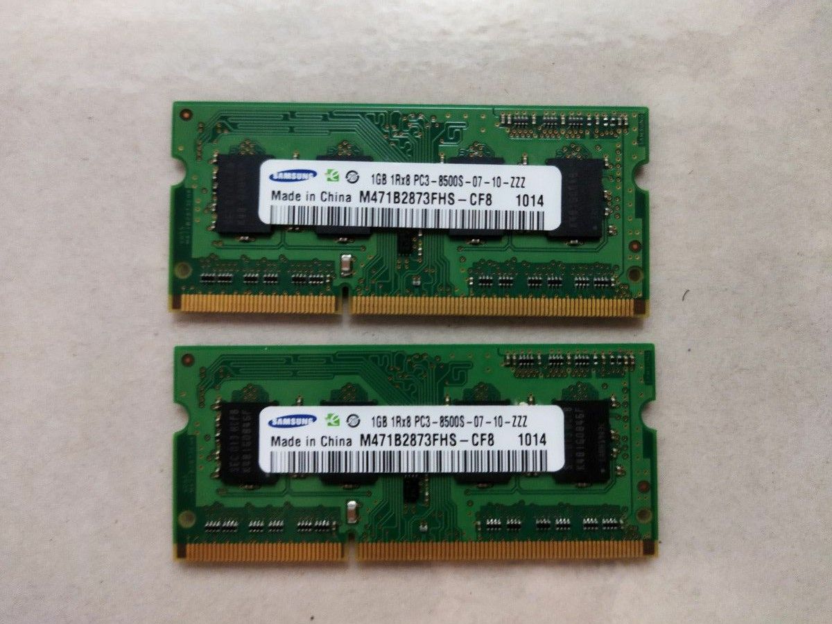 SAMSUNG  DDR3 1066MHz PC-8500S 1GB×2枚 計2GB