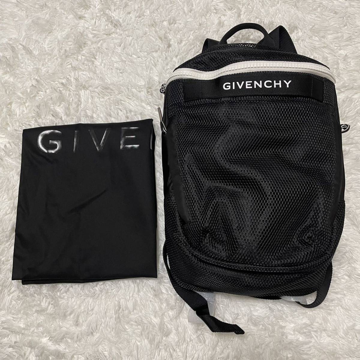 【新品】Givenchy ジバンシー G-Trek ロゴ バッグ　ブラック バックパック