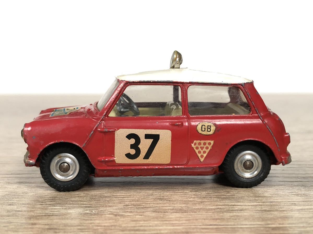 コーギー ミニカー モーリス ミニクーパー ラリー モンテカルロ 1964 CORGI TOYS MORRIS MINI-COOPER イギリス製_画像5