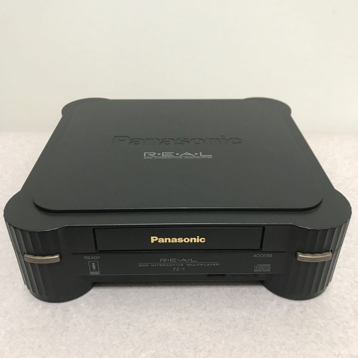 【極美品/動作品】Panasonic パナソニック 3DO FZ-1 REAL リアル 本体のみ_画像2