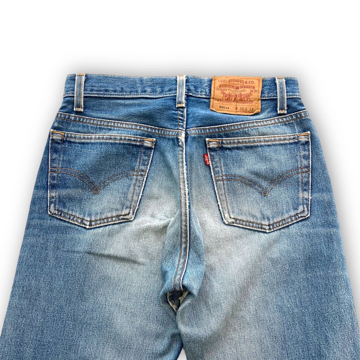 Levi's】(上品なヒゲ ハチノス アタリ) 90s リーバイス501xx Levi's】(上品なヒゲ ハチノス アタリ) 90s リーバイス501xx