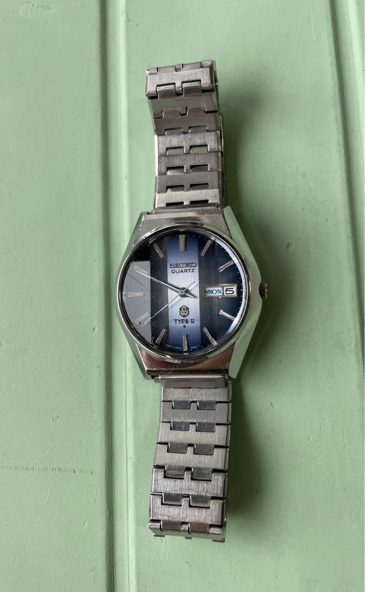 セイコー タイプ2 ブルー ローマン文字盤 SEIKO ビンテージクォーツ TYPE-Ⅱ 9面カットガラス&サファイア