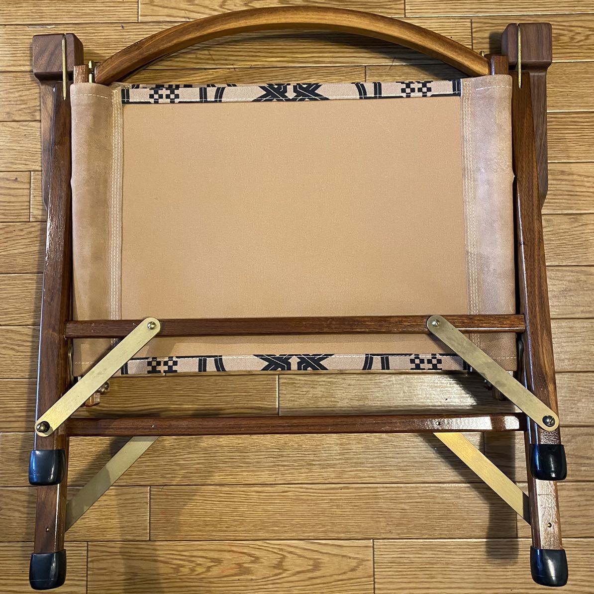 カーミットチェア オールドマウンテン Kermit Chair ウォールナット チェア 木製 真鍮 ガラクダ garakuda oldmountain rakuda 革 椅子 イスの画像4