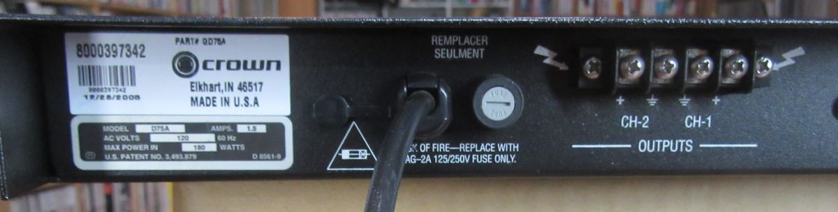 Crown D-75 power amplifier 