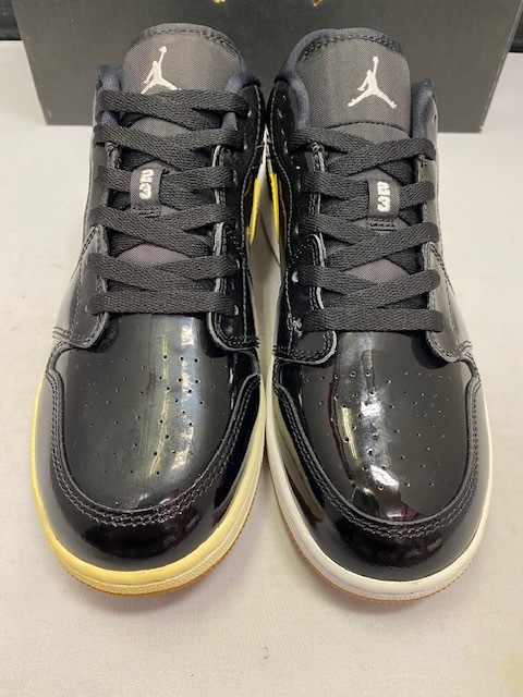 【訳あり新品】NIKE AIR JORDAN 1 LOW GG BLACK/METALLIC GOLD/WHITE 554723-032 US6.5Y 24.5cm ナイキ ジョーダン パテント ローカット_画像5